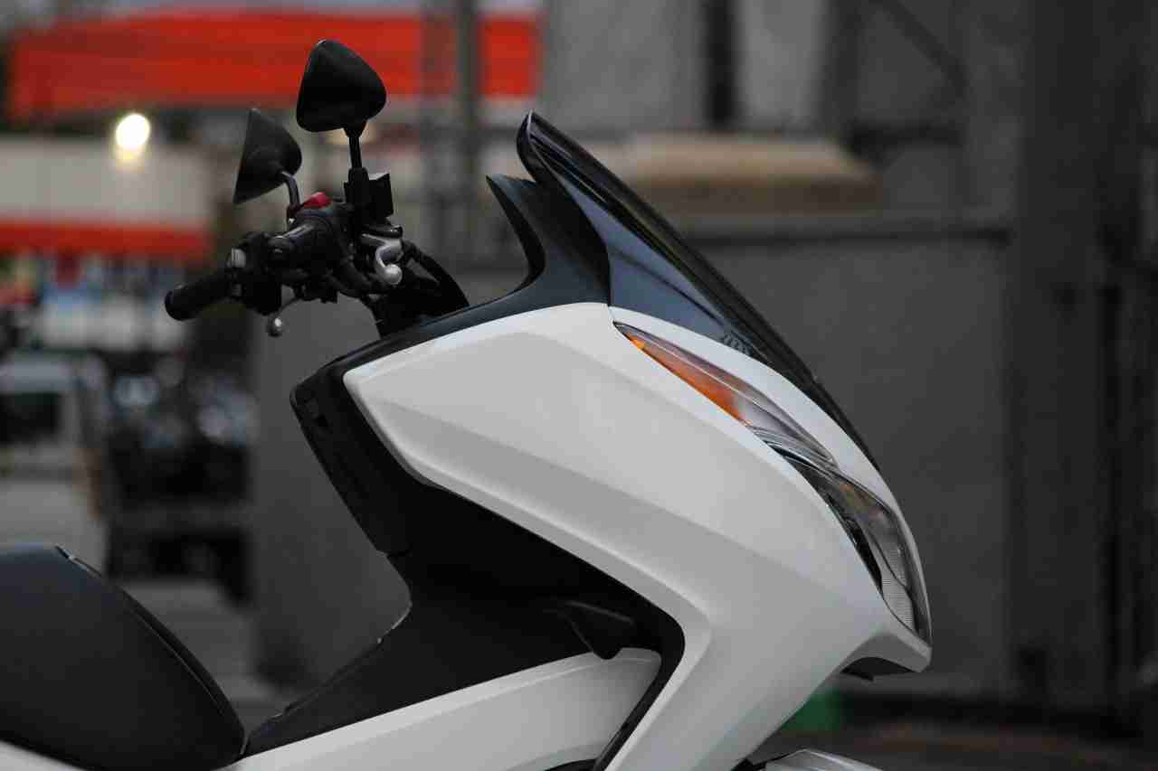 ホンダ フォルツァsi バイク探し U Media ユーメディア 中古 バイク 新車バイク探しの決定版 神奈川 東京でバイク探すならユーメディア