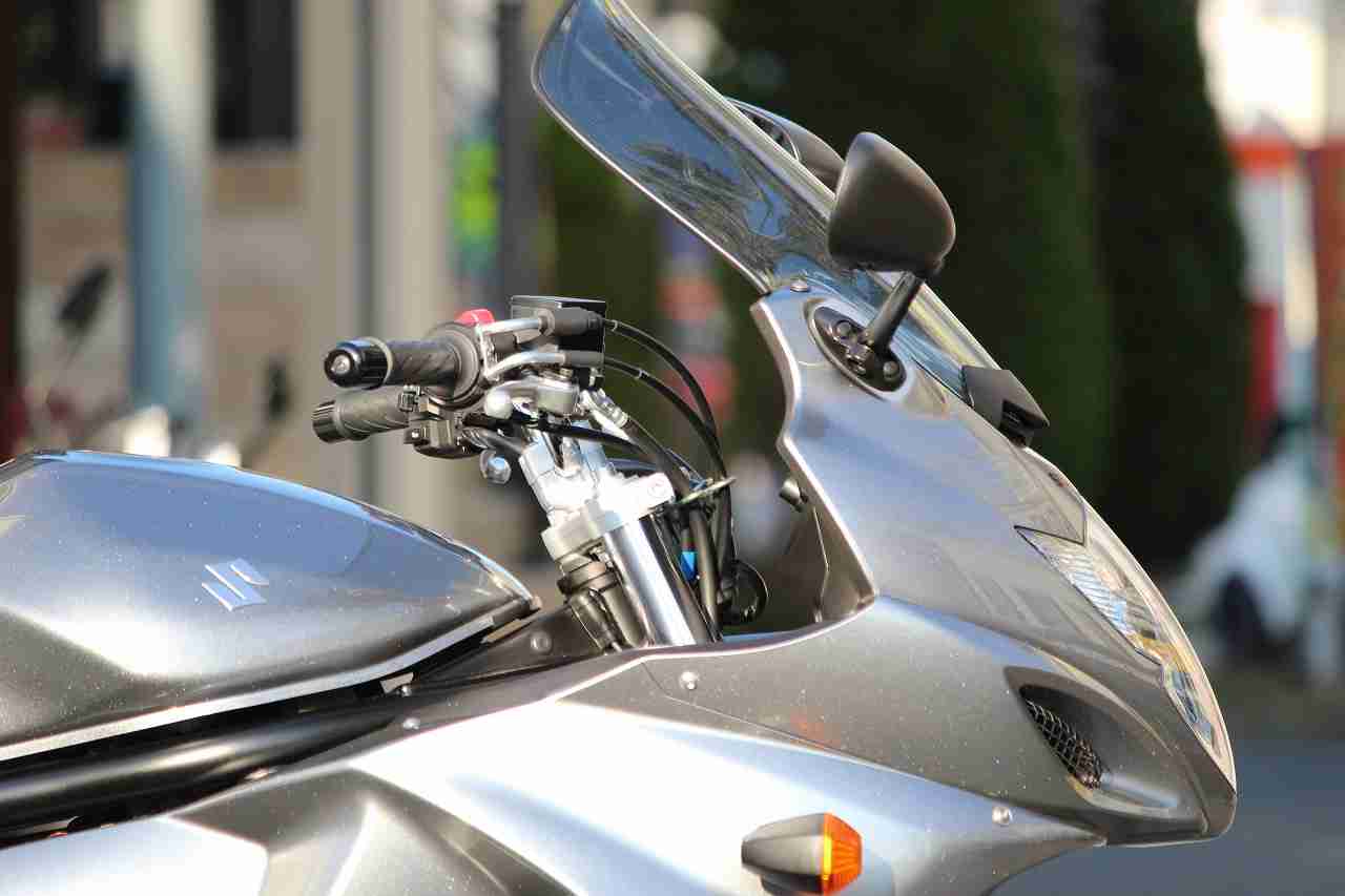 スズキ バンディット1250f Abs バイク探し U Media ユーメディア 中古バイク 新車バイク探しの決定版 神奈川 東京でバイク探すならユーメディア