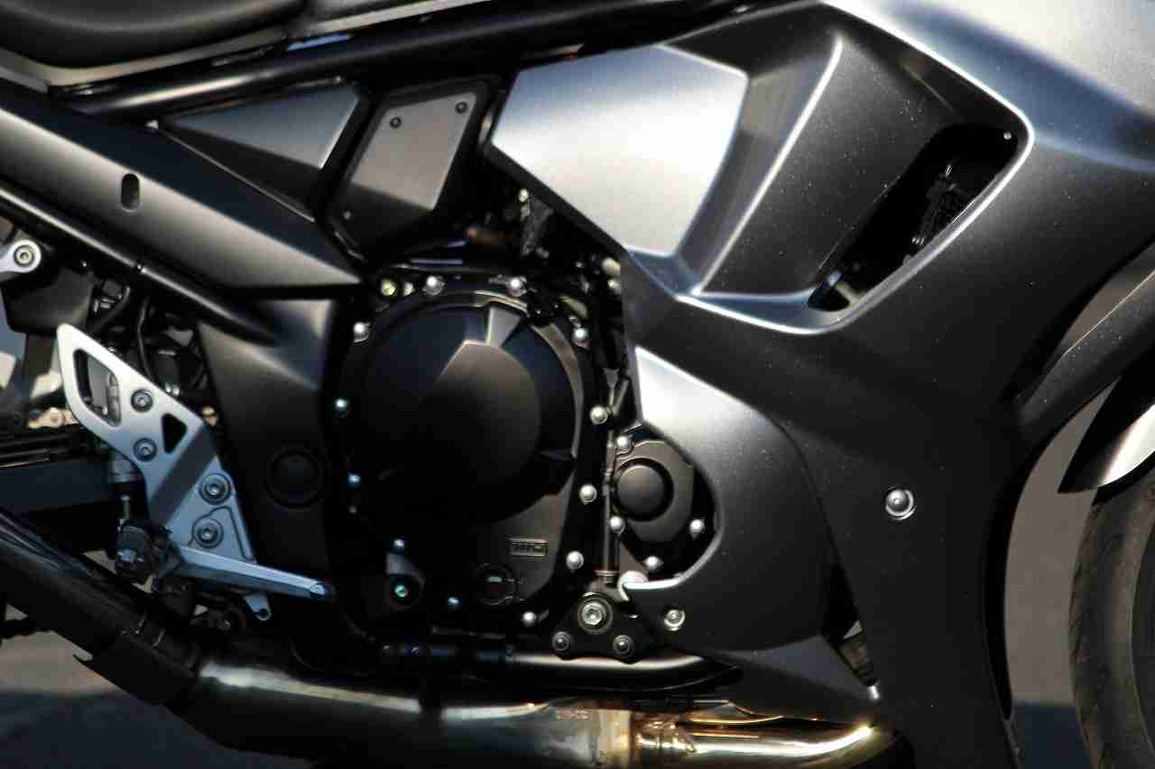 スズキ バンディット1250f Abs バイク探し U Media ユーメディア 中古バイク 新車バイク探しの決定版 神奈川 東京でバイク探すならユーメディア