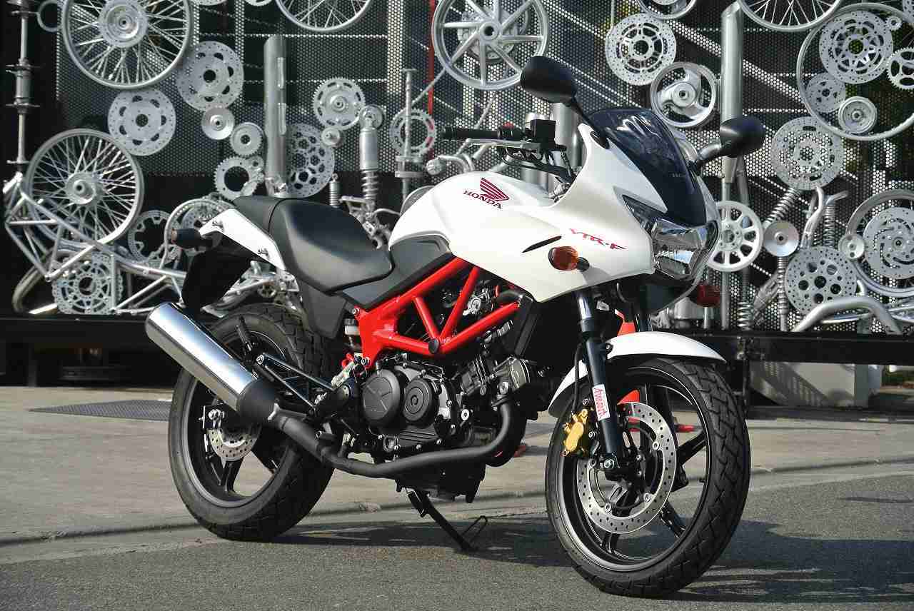 母 入手します コテージ バイク Vtr250f E Yashiro Net