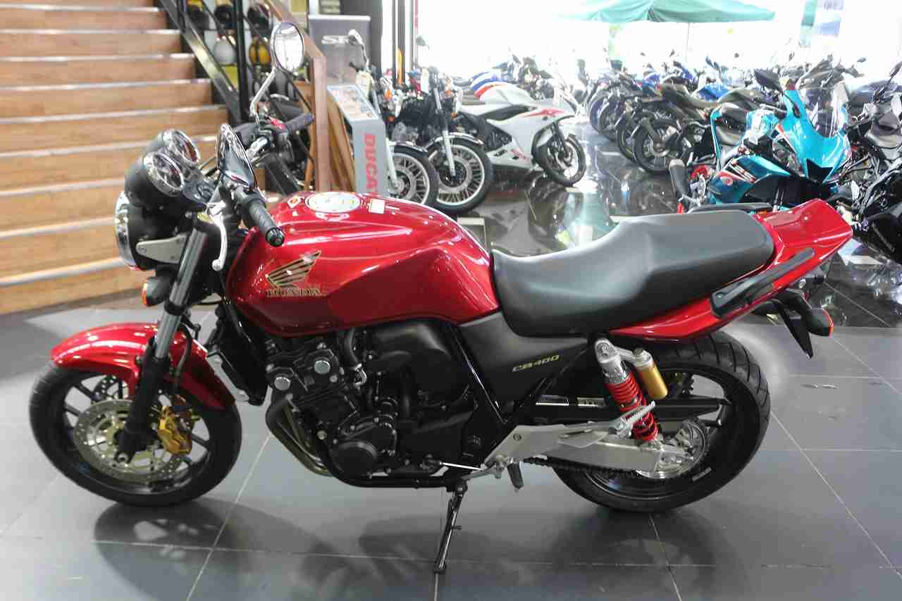 ホンダ Cb400sf Revo バイク探し U Media ユーメディア 中古 バイク 新車バイク探しの決定版 神奈川 東京でバイク探すならユーメディア
