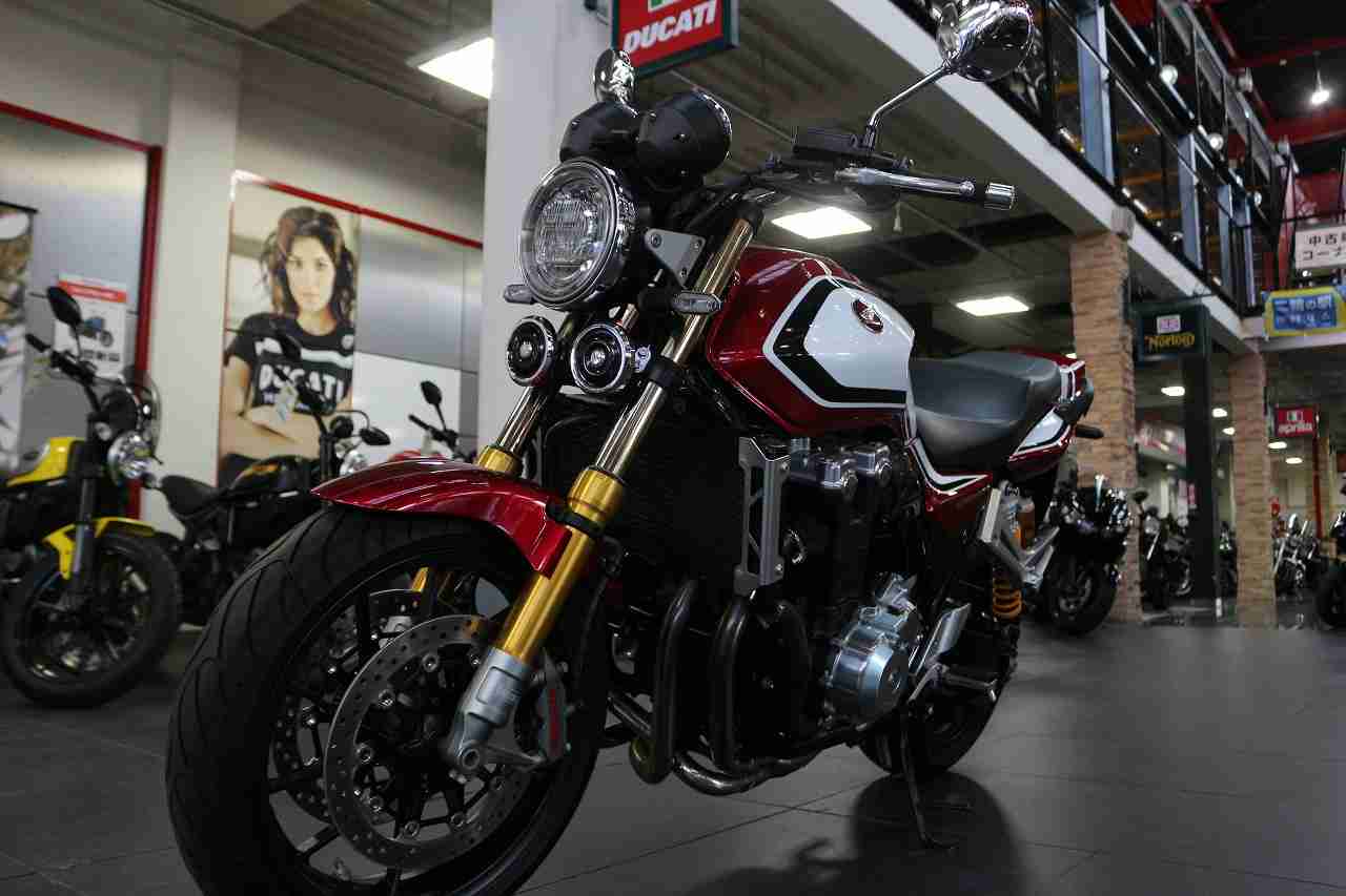 ホンダ Cb1300sf Sp バイク探し U Media ユーメディア 中古 バイク 新車バイク探しの決定版 神奈川 東京でバイク探すならユーメディア