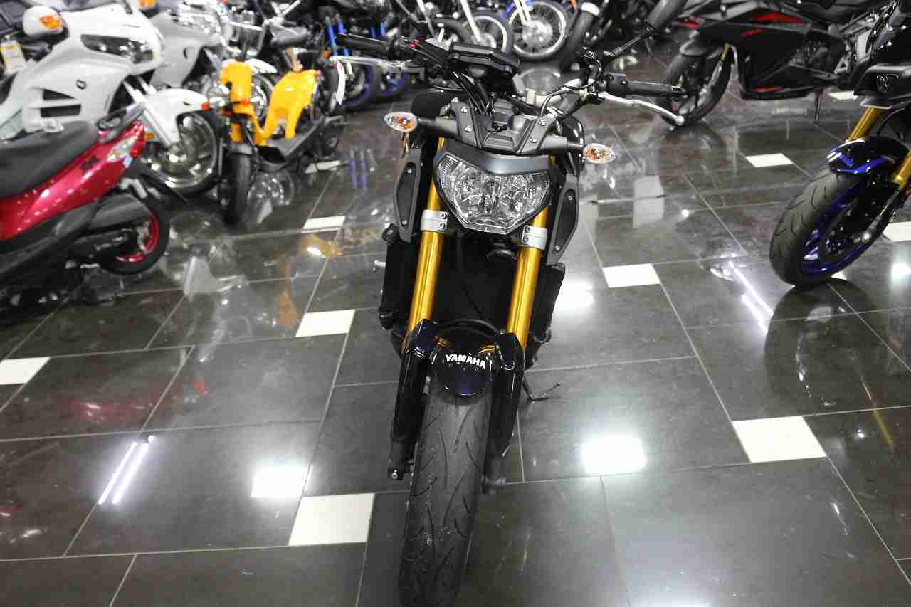 ヤマハ Mt 09 バイク探し U Media ユーメディア 中古バイク 新車バイク探しの決定版 神奈川 東京でバイク 探すならユーメディア