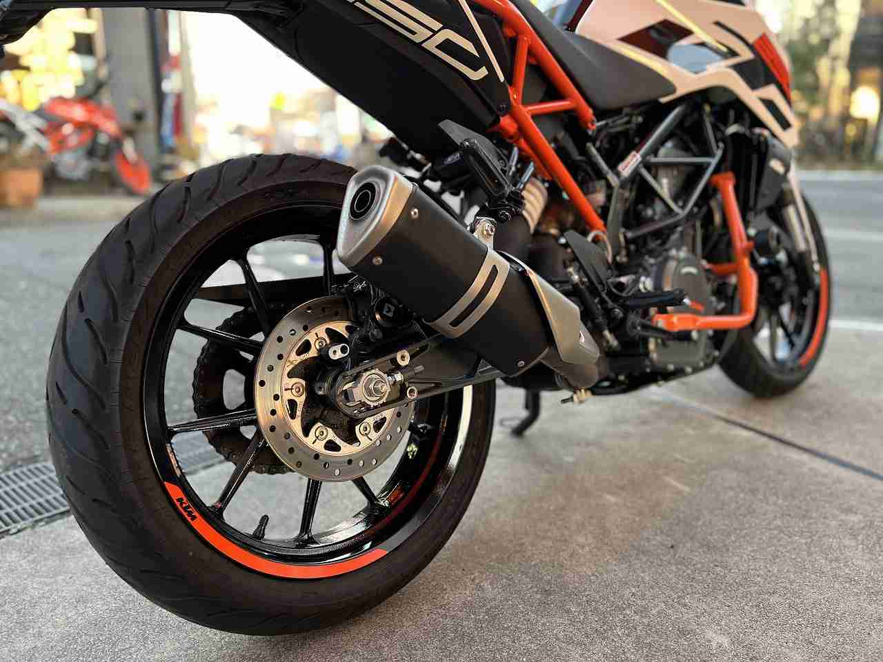 新型 KTM 250 DUKE（2017）ストリート モタード 中古 乗って