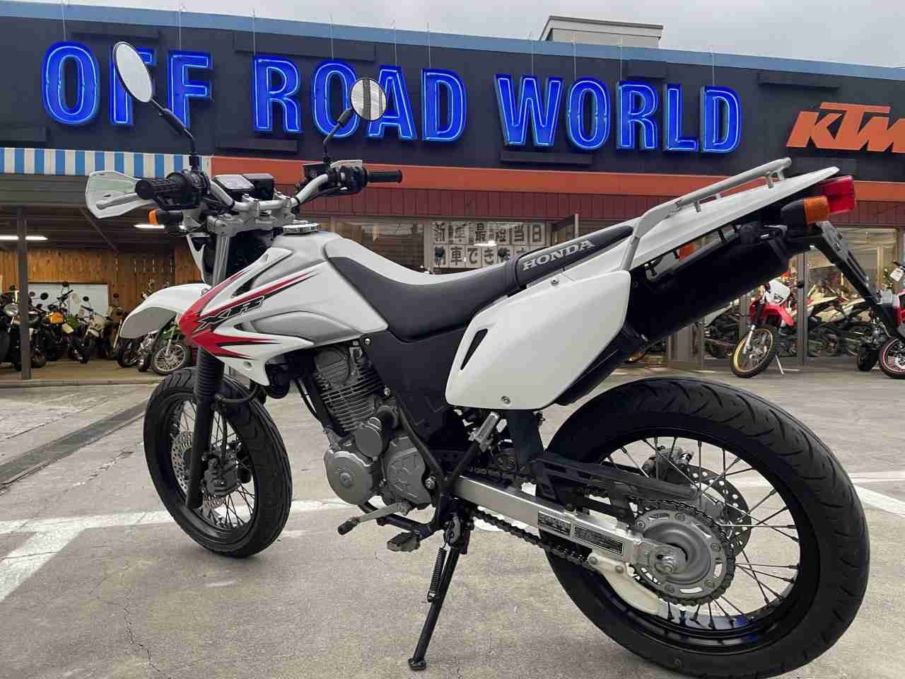 ホンダ xr230モタード オフロード バイク