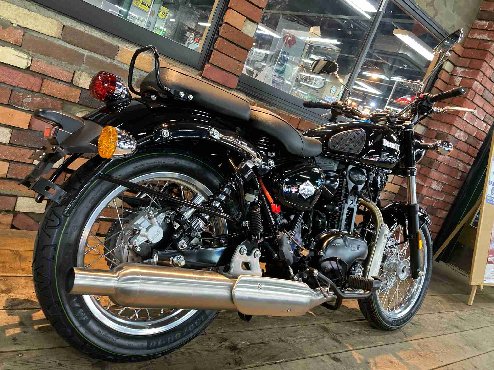 ベネリ/インペリアーレ400 [バイク探し] U-MEDIA (ユーメディア) 中古バイク・新車バイク探しの決定版！神奈川・東京でバイク 探すならユーメディア！